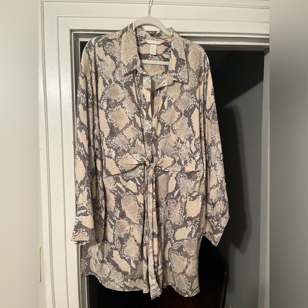 H&M snakeskin long-tie tunic 🐍